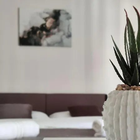 Apartment Elpida *